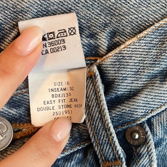 Vintage Calvin Klein Straight-Leg Denim with Lace Appliqué - Picture 5 of 6